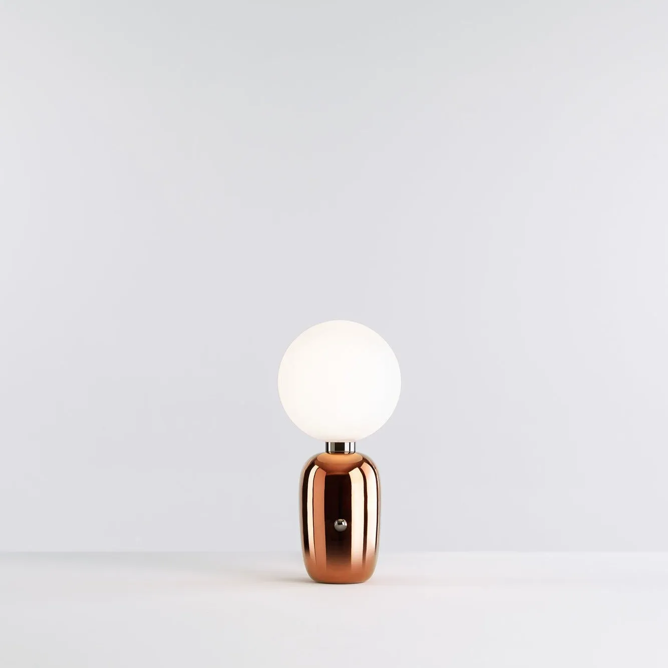ABALLS Table Lamp