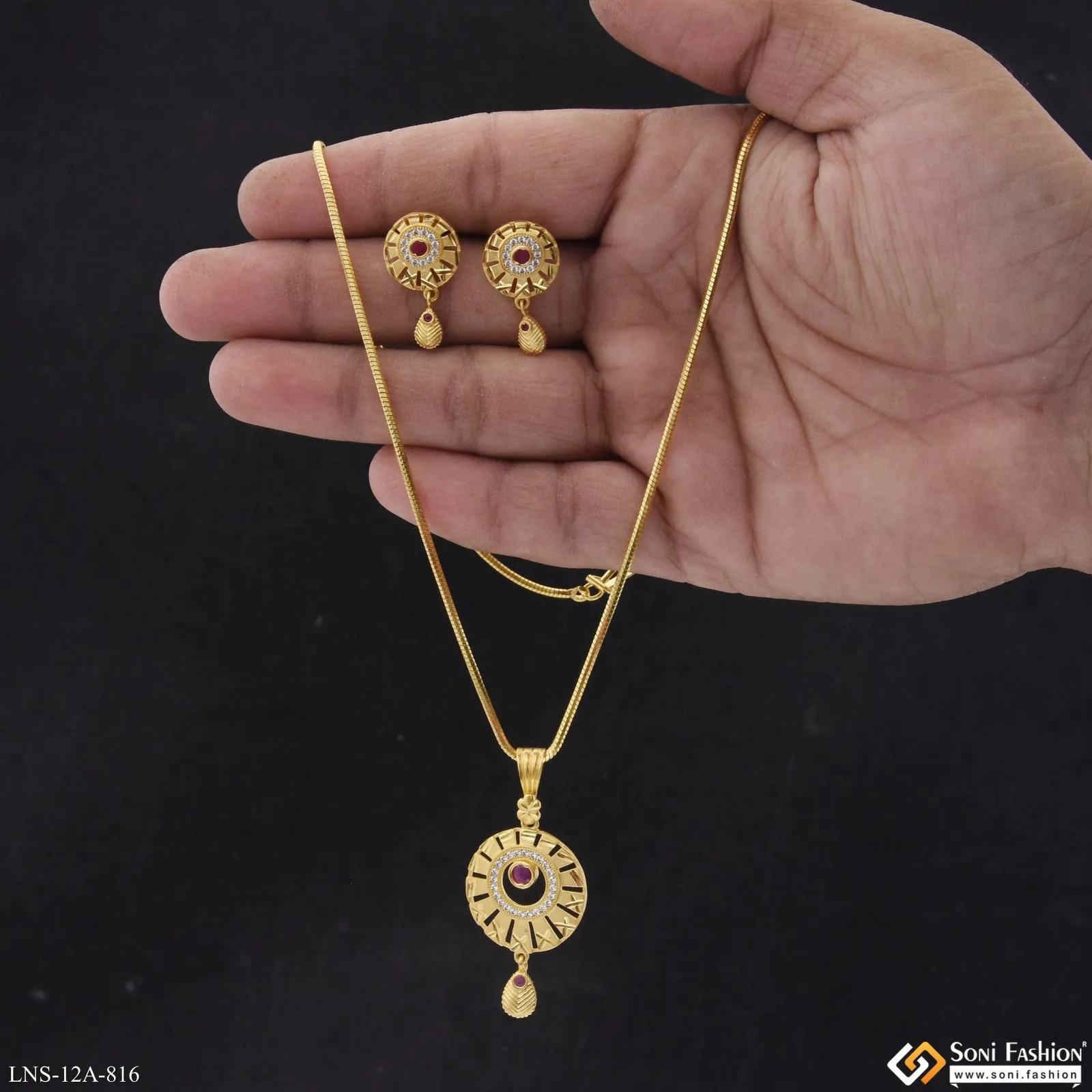 Eye-Catching Design Gold Plated Necklace Set for Ladies - Style A816