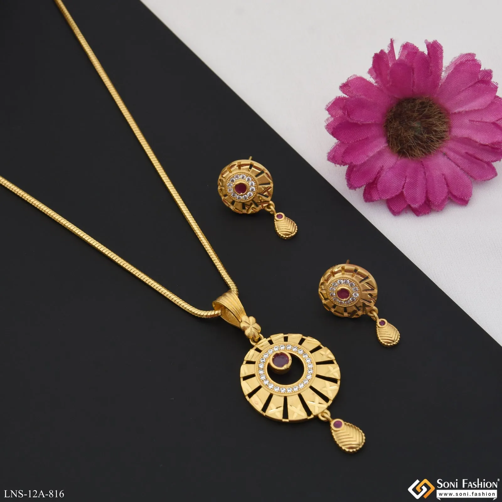 Eye-Catching Design Gold Plated Necklace Set for Ladies - Style A816