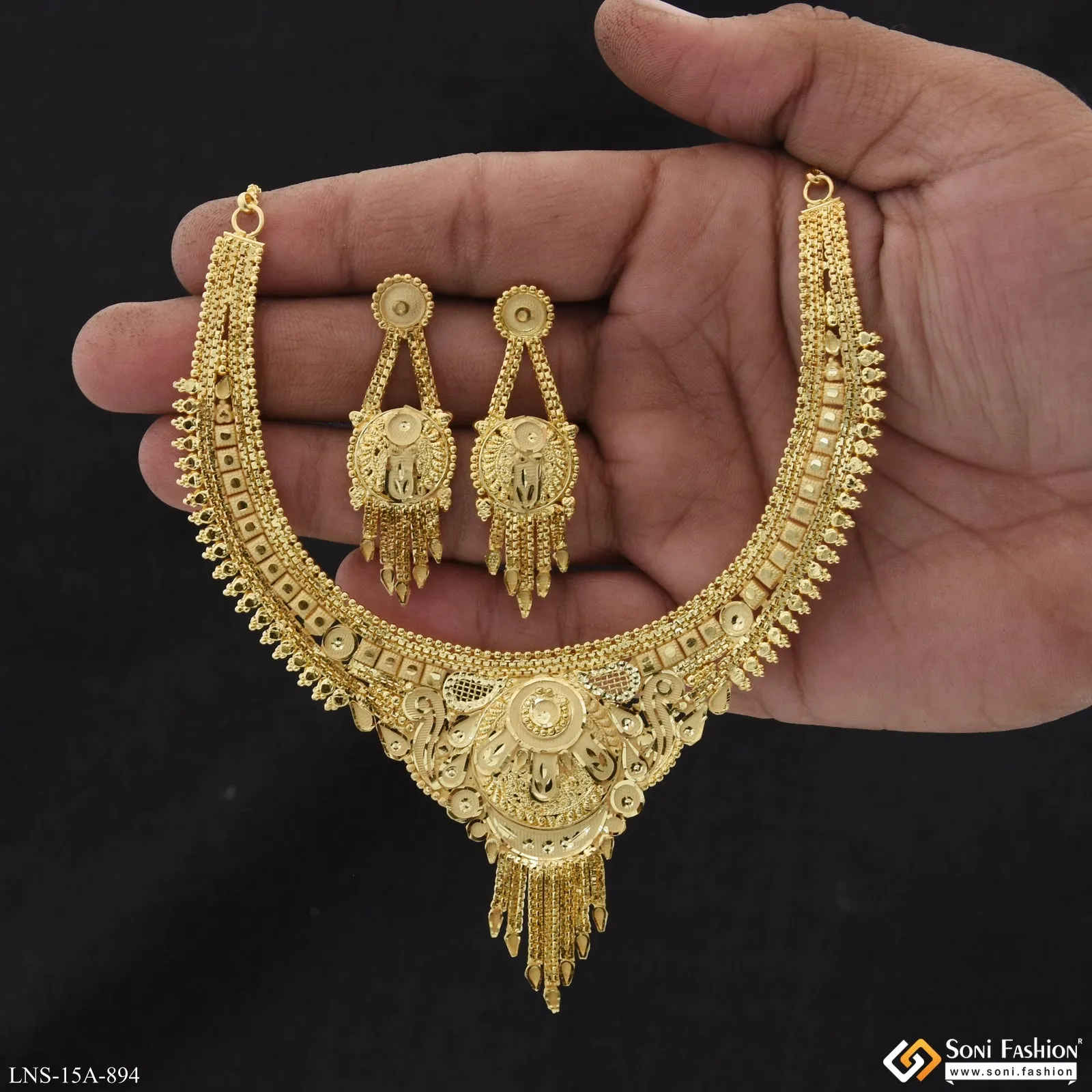 Eye-Catching Design Gold Plated Necklace Set for Women - Style A894
