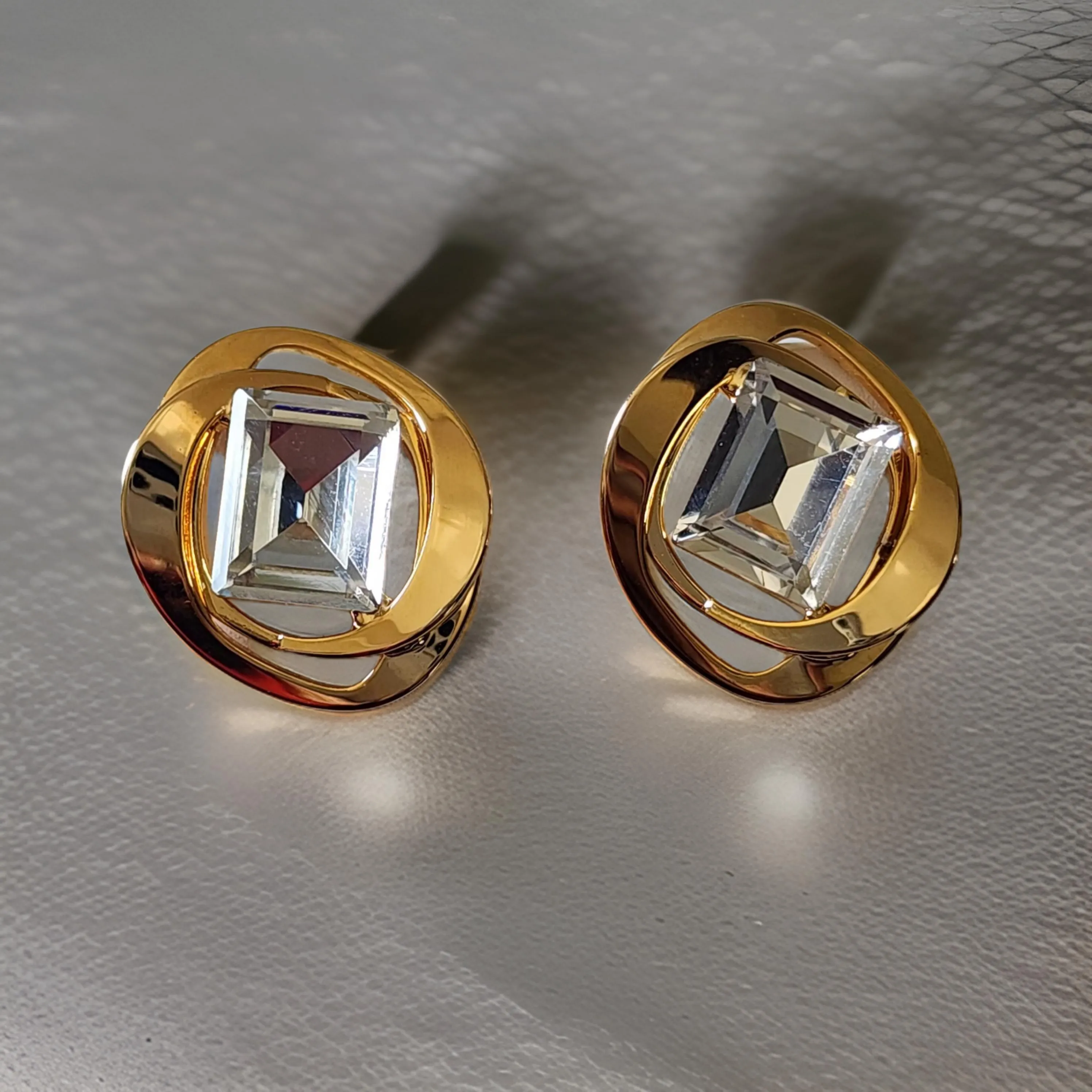 Sunlit Studs